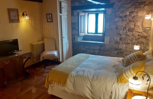 Hermandad de Campoo de Suso Hotel | Hotel* La Casona de Barrio, Alto Campoo