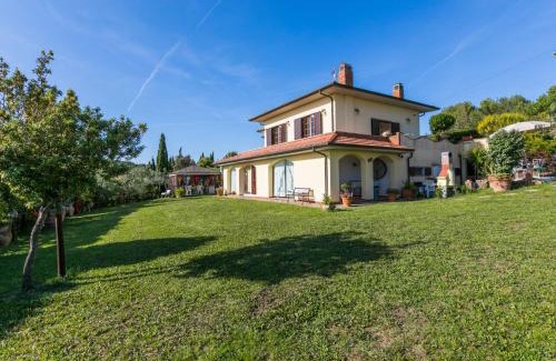 Rosignano Marittimo House | Holiday Home Sea View by Interhome