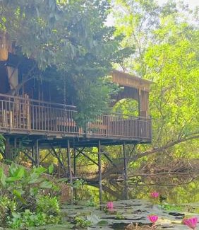 Hoa Lu Hotel | HoangLong Riverside Homestay