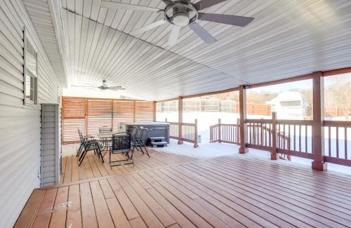 Logan House | Hocking Hills Hideaway Near Lake Logan