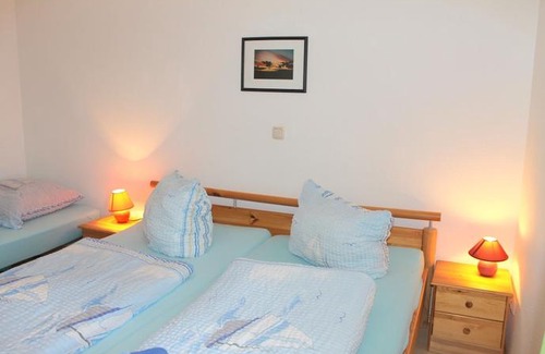 Riepsdorf Apartment | 'Hof Triangel - Whg 1' - Bauernhofurlaub mit Streicheltieren und Treckerfahren