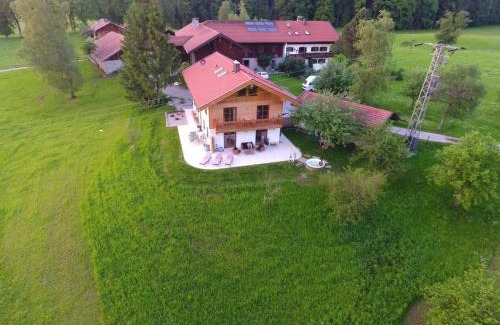 Miesbach House | Hofwies-Exklusiv - Privates Luxus-Boutique Ferienhaus 8 Pax