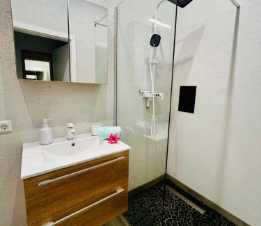 Waidmannslust Apartment | HOLI DAY SPA 2-Bett Zimmer App 4