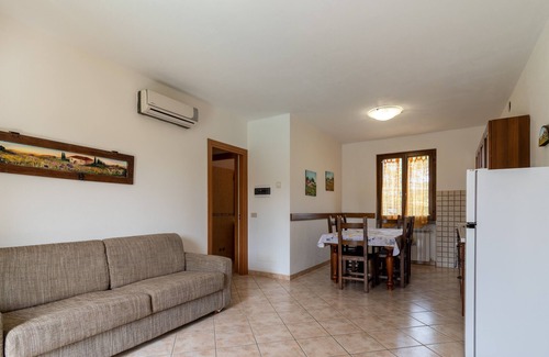 Ciggiano House | Holiday Home "Ovaiola" with Shared Pool & Wi-Fi