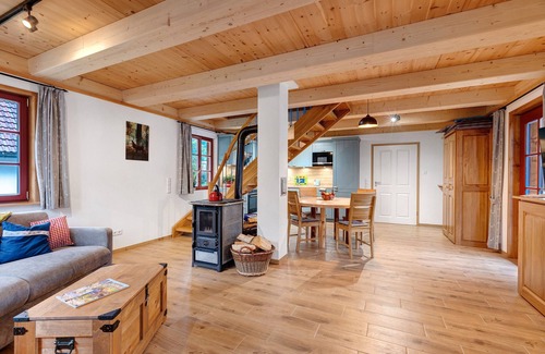 Koenigsfeld im Schwarzwald House | Holiday Home 'Kornspeicher Untere Mühle' with Private Terrace and Wi-Fi
