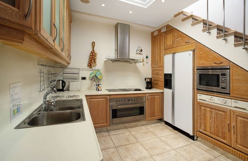 Maspalomas House | Holiday Home "Vcv Bungalow Belda" with 2 Private Terraces, Shared Pool and Wi-Fi