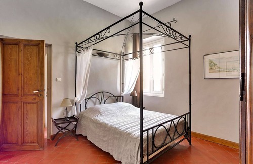 Entraigues-sur-la-Sorgue Other | Holiday home with airconditioning, heated pool, peaceful countryside setting