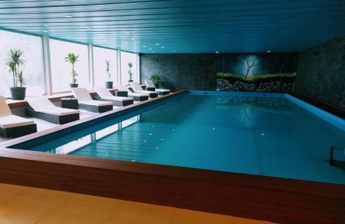 Davos-Platz Apartment | Holiday accommodation - swimming pool available