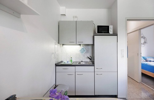 Dorumer Neufeld Apartment | Holiday Apartment 12 in Haus Borkum with Private Terrace and Wi-Fi