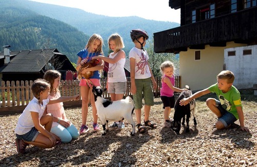 Bad Kleinkirchheim Apartment | Holiday apartment with wifi and parking