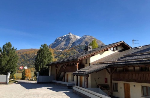 La Punt-Chamues-ch Apartment | Holiday apartment La Punt-Chamues-ch for 1 - 6 persons with 3 bedrooms - Holiday apartment