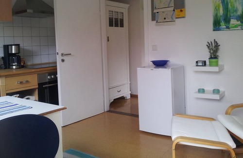Leer Apartment | Holiday apartment, close to the old town in Leer, quiet, own terrace, WiFi, piano