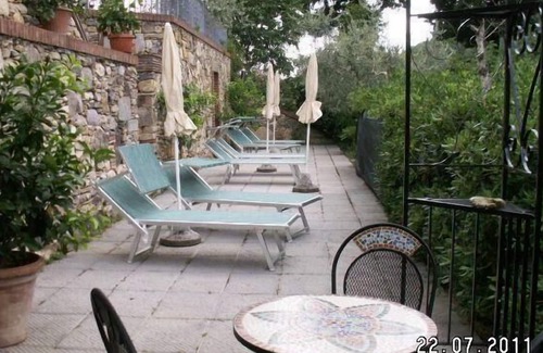 Ruota Apartment | Holiday apartment Colle di Compito for 2 - 6 persons with 2 bedrooms - Twin house