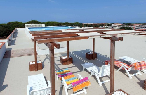 San Vincenzo Apartment | Holiday apartment with air conditioning and pool