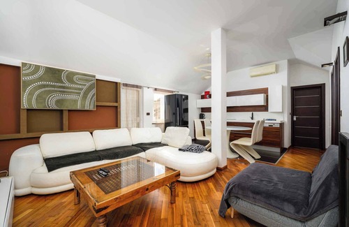Katoro Apartment | Holiday apartment 200 m from the beach