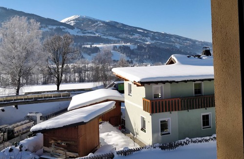 Aich Apartment | holiday apartment/apt. for 4 guests with 69m² in Aich-Assach (169063)