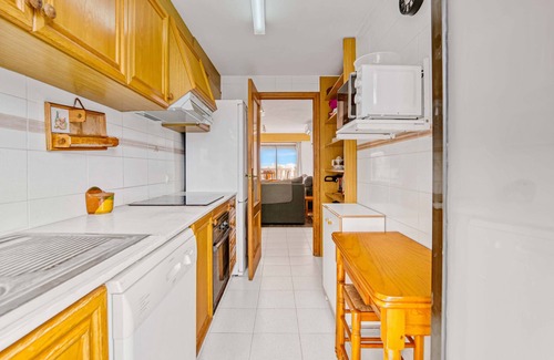 Xeraco Beach Apartment | Holiday Apartment 'Barlovento I' with Sea View, Terrace, Shared Pool & Wi-Fi