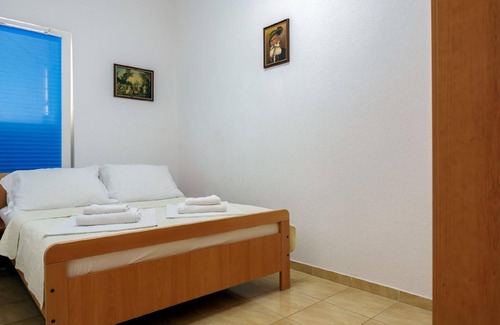 Baska Voda Apartment | Holiday apartment Bast for 1 - 3 persons with 1 bedroom - Row house