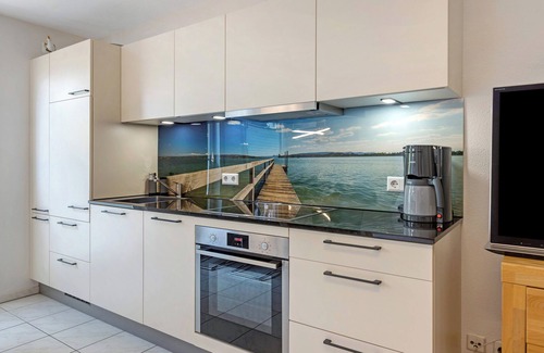Gaienhofen Apartment | Holiday Apartment 'Bruttel' with Private Pool, Shared Terrace and Wi-Fi