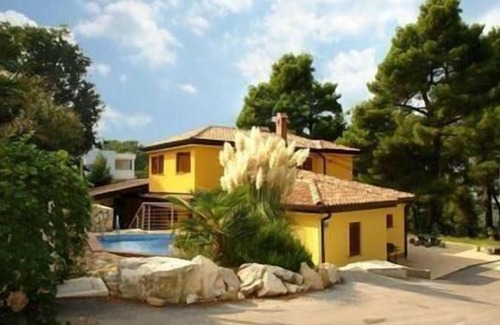 Buje Apartment | Holiday apartment Buje for 1 - 10 persons with 3 bedrooms - Holiday apartment