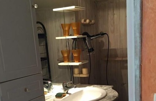 Saint-Gery Apartment | Holiday apartment Conduché for 1 - 5 persons with 2 bedrooms - Row house