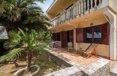 Kotor House | Holiday apartment Dobrota for 1 - 4 persons with 2 bedrooms - Holiday house