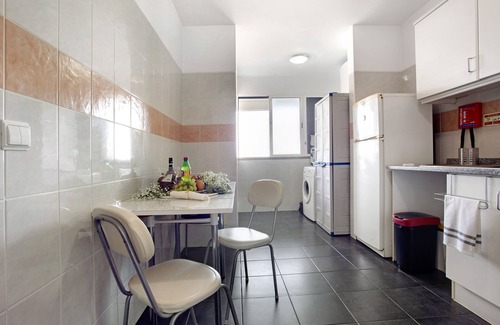 Canico Apartment | Holiday Apartment 'Fénix Garajau' with Sea View, Balcony & Wi-Fi