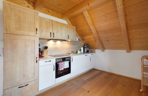 Raitenbuch Apartment | Holiday Apartment "Glasbläser" with Shared Garden, Balcony and Wi-Fi