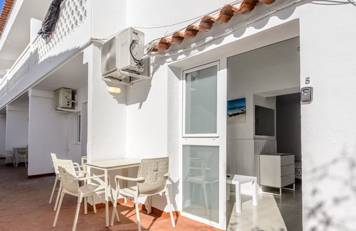 Es Canar Apartment | Holiday Apartment in a Well-Maintained Complex with Wi-Fi and Terrace