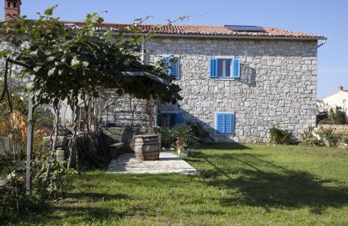 Funtana Apartment | Holiday apartment in Funtana with balcony, air conditioning, WiFi, washing machine 4982-9