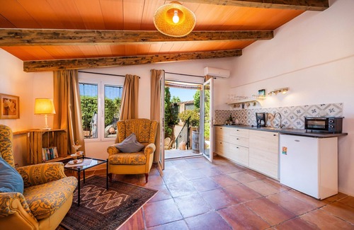 Son Macia Villa | Holiday Apartment "Junior Suite Adults Only Mallorca" with Mountain View, Shared Pool & Wi-Fi