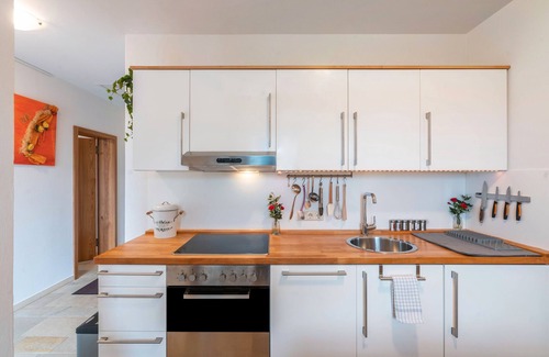 Prutting Apartment | Holiday Apartment 'Landnest' with Mountain View, Balcony and Wi-Fi
