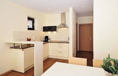 Rifiano Apartment | Holiday Apartment "Mignon 6" with Mountain View, Shared Heated Indoor Pool & Wi-Fi