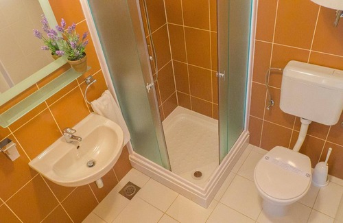 Marusici Apartment | Holiday apartment Mimice for 1 - 6 persons with 2 bedrooms - Row house