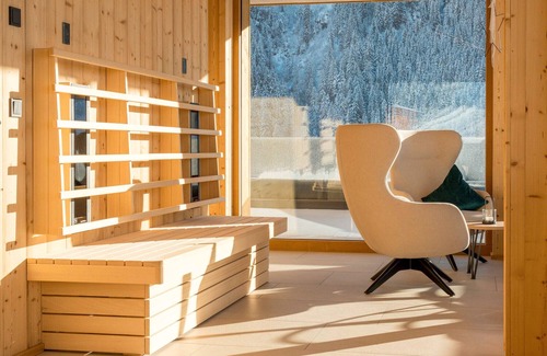 Grossarl Apartment | Holiday Apartment 'Mountain Suite Nr°102' with Mountain View, Balcony and Wi-Fi