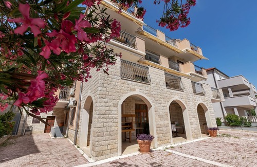 Duce Apartment | Holiday apartment Omiš for 1 - 9 persons with 4 bedrooms - Holiday apartment in one or multi-family