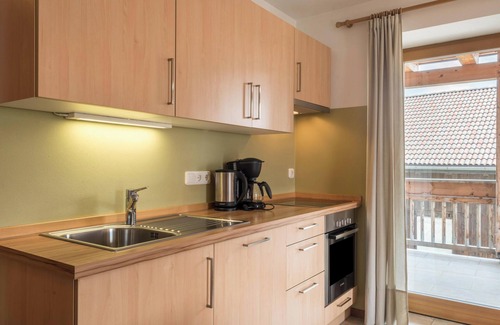 Albions Apartment | Holiday Apartment "Plose Winklerhof" with Mountain View, Balcony & Wi-Fi