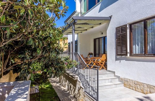 Skatari Apartment | Holiday apartment Pula for 1 - 7 persons with 3 bedrooms - Holiday apartment