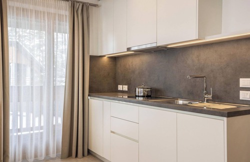 Mareo Apartment | Holiday Apartment "Runcac Plaies" with Mountain View, Wi-Fi & Balcony