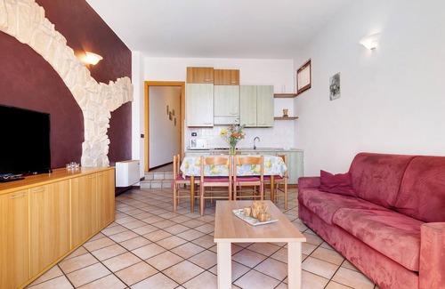 Oldesio Apartment | Holiday Apartment 'Rustico Spagnol 1' with Lake View, Pool & Wi-Fi