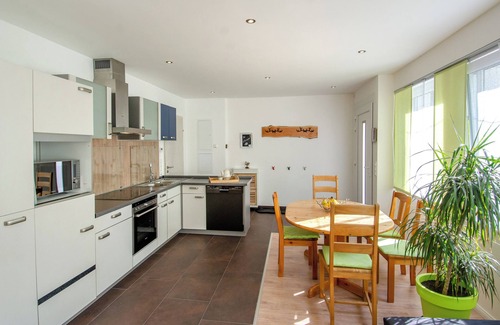 Schiltach Apartment | Holiday Apartment 'Sieber' with Shared Pool, Private Terrace and Wi-Fi