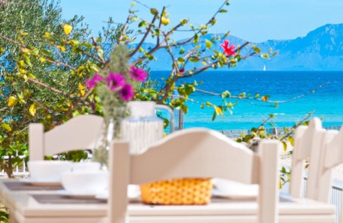 Alcudia Apartment | Holiday Apartment "Sun Of The Bay Vidalba-Bloq2 Apto 3" with Sea View, Private Terrace & Wi-Fi