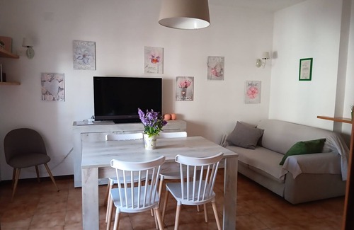 Pisa Apartment | Holiday Apartment "Tosca 2" with 2 Private Terraces & A/C