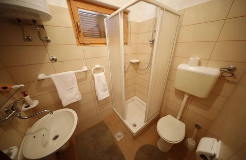 Knez House | Holiday apartment Veli Iz for 1 - 6 persons with 2 bedrooms - Holiday house