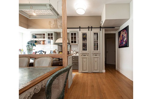 Nea Smirni Apartment | Holiday Apartment Vicky s Art Home with Balcony & Wi-Fi