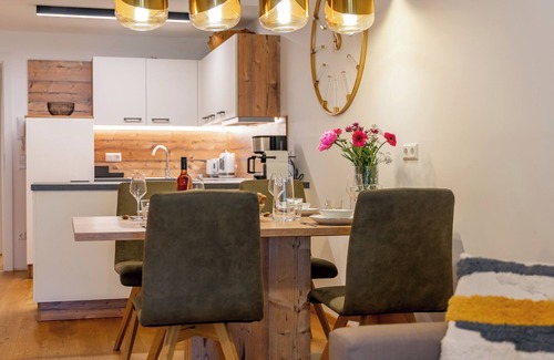 Mauterndorf Apartment | Holiday apartment with magnificent mountain view