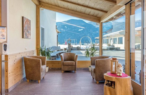 Albions Apartment | Holiday Apartment “Wasserfall” near Seiser Alm with Mountain View & Balcony