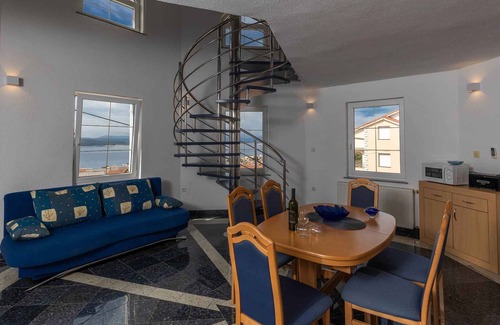 Crikvenica Apartment | Holiday apartment with gallery and panoramic views