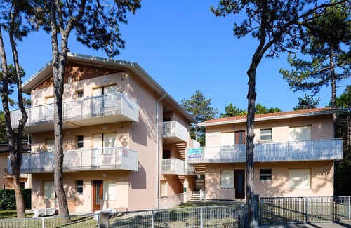 Lignano Pineta Apartment | Holiday apartment with a small balcony