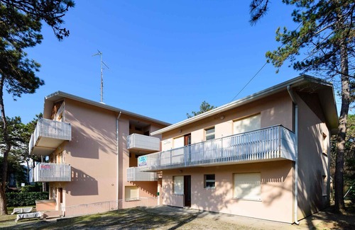 Lignano Pineta Apartment | Holiday apartment with a small balcony